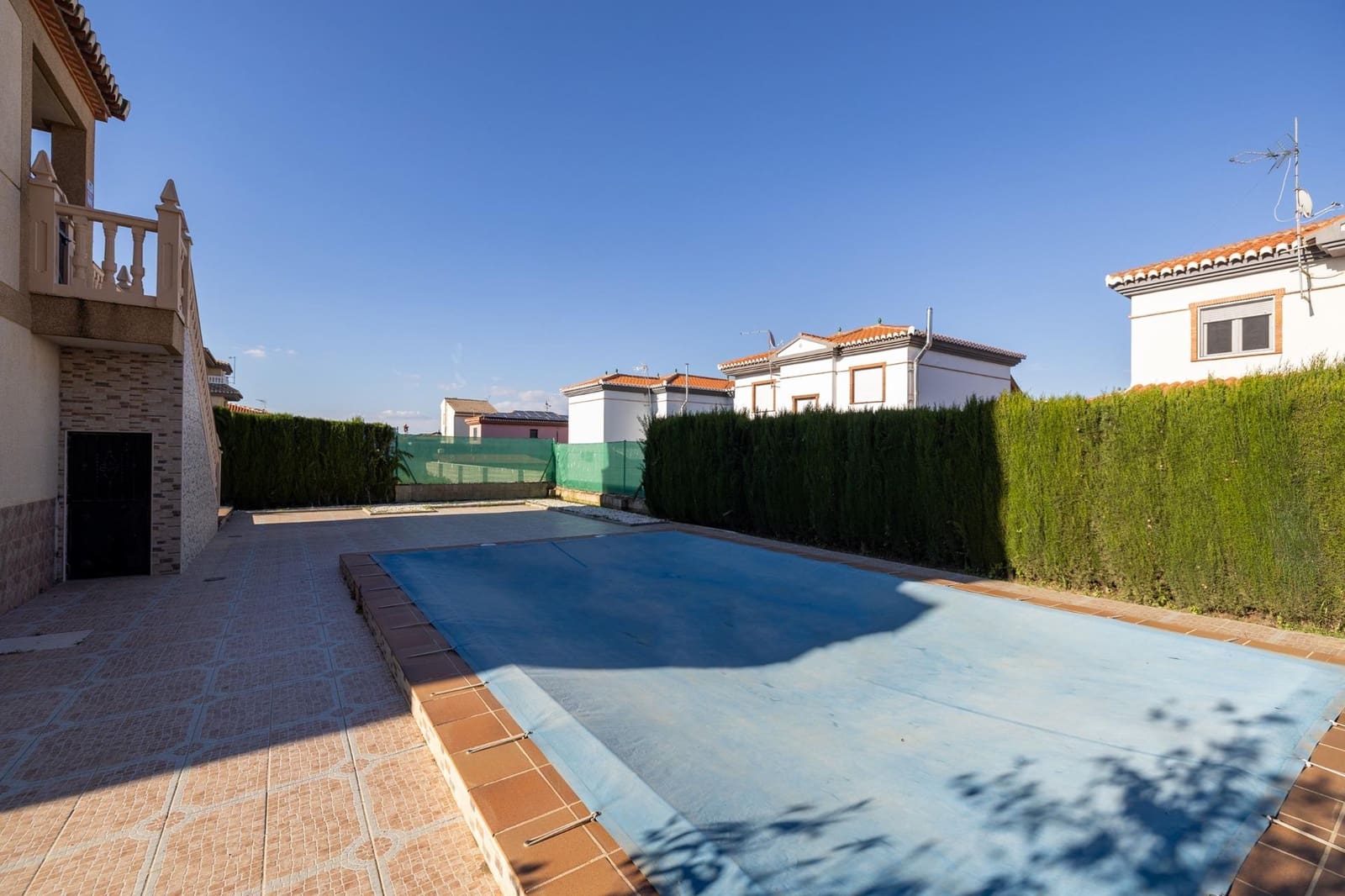 4 makuuhuone Huvila myytävänä paikassa Cullar Vega mukana uima-altaan 
autotalli - 350 000 € (Ref: 9791285)