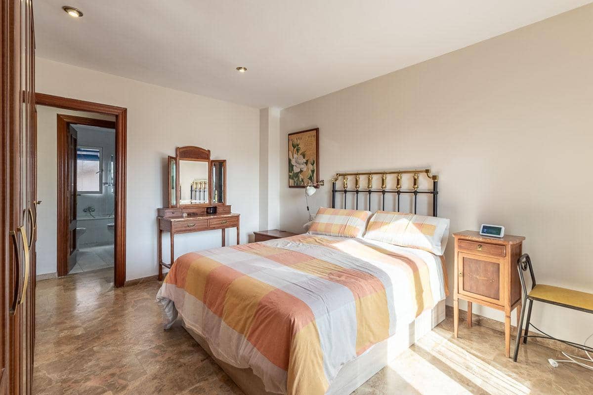 3 soverom Leilighet til salgs i Huetor Vega med garasje - € 179 500 (Ref: 9794917)