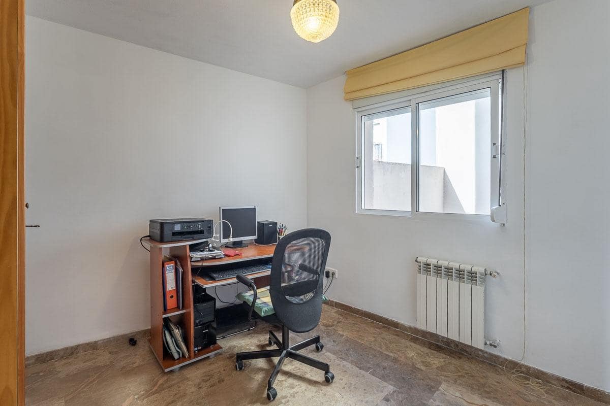 3 soverom Leilighet til salgs i Huetor Vega med garasje - € 179 500 (Ref: 9794917)