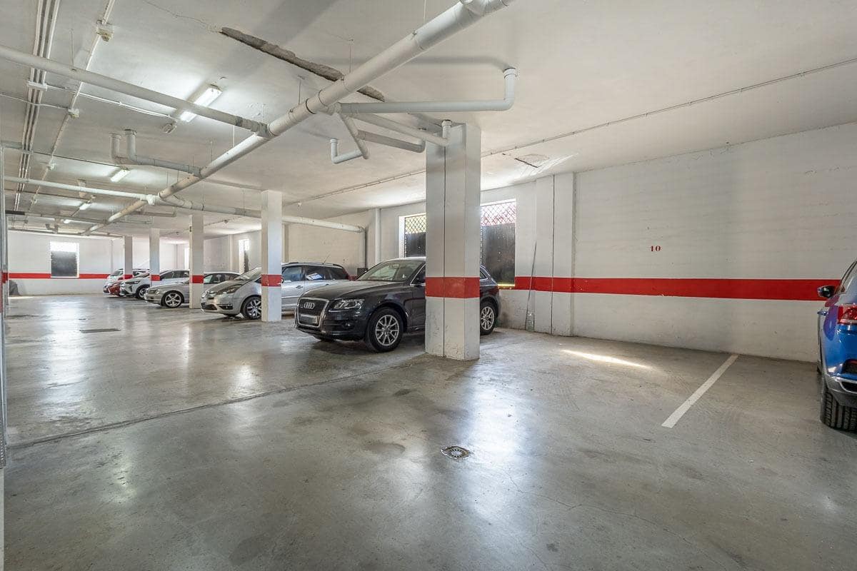 Piso de 2 habitaciones en Atarfe en venta con garaje - 169.000 € (Ref: 9794918)