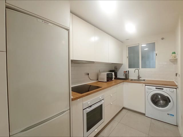 2 Zimmer Wohnung zu vermieten in Cenes de la Vega mit Garage - 650 € (Ref: 9797365)