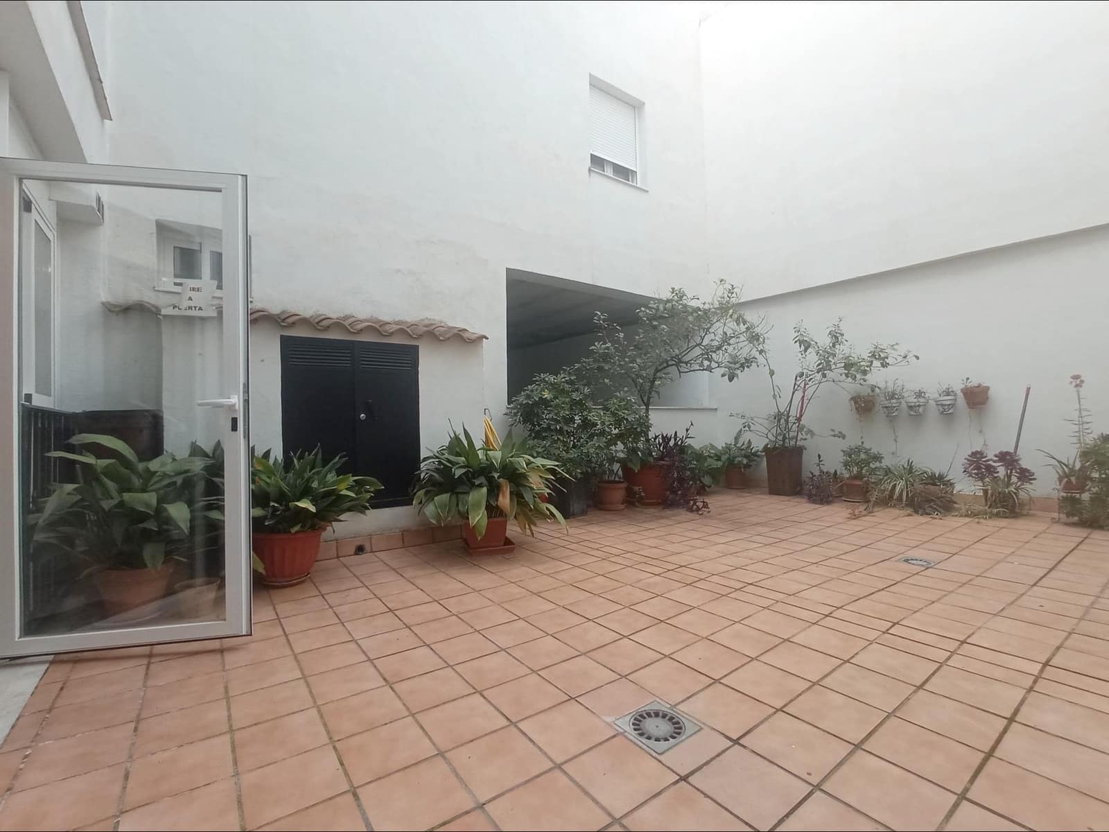2 bedroom Flat for rent in Cenes de la Vega with garage - € 650 (Ref: 9797365)
