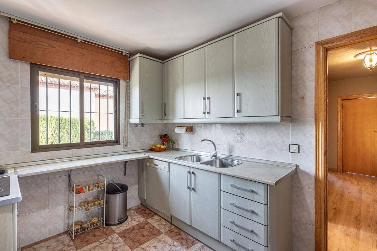 5 Zimmer Villa zu verkaufen in Gojar mit Garage - 399.000 € (Ref: 9799501)