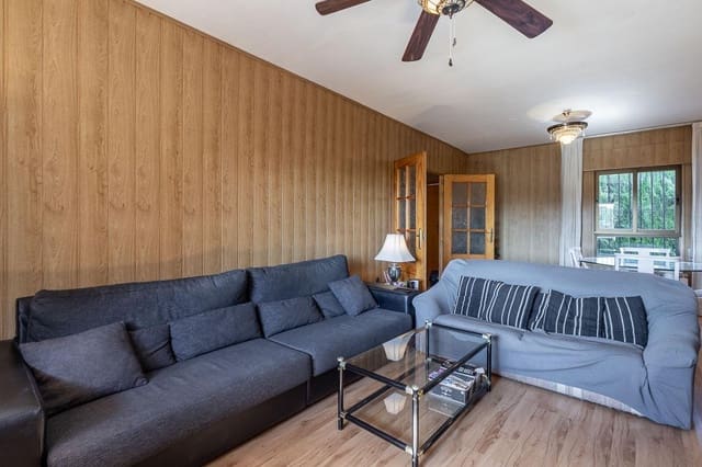 5 Zimmer Villa zu verkaufen in Gójar mit Garage - 399.000 € (Ref: 9799501)