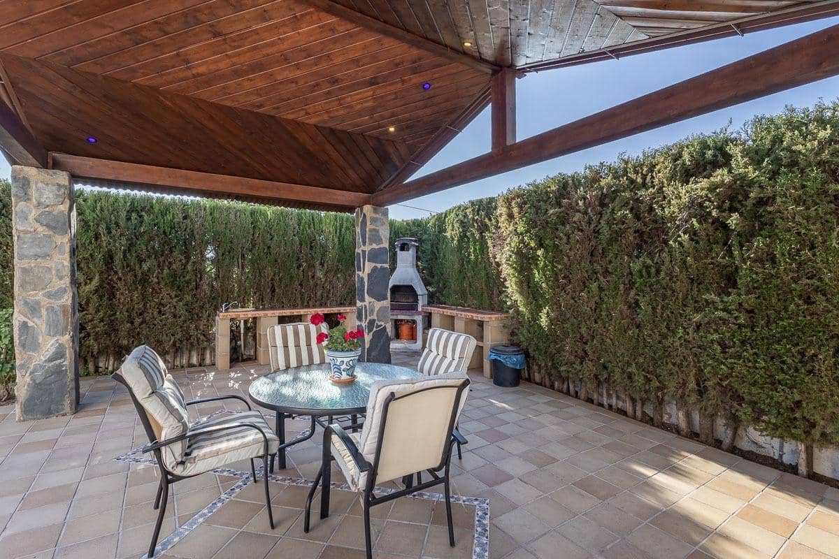 5 Zimmer Villa zu verkaufen in Gojar mit Garage - 399.000 € (Ref: 9799501)