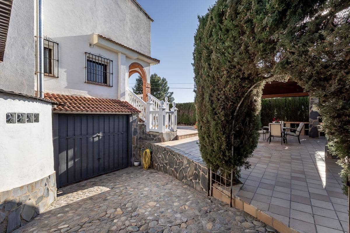 5 Zimmer Villa zu verkaufen in Gojar mit Garage - 399.000 € (Ref: 9799501)