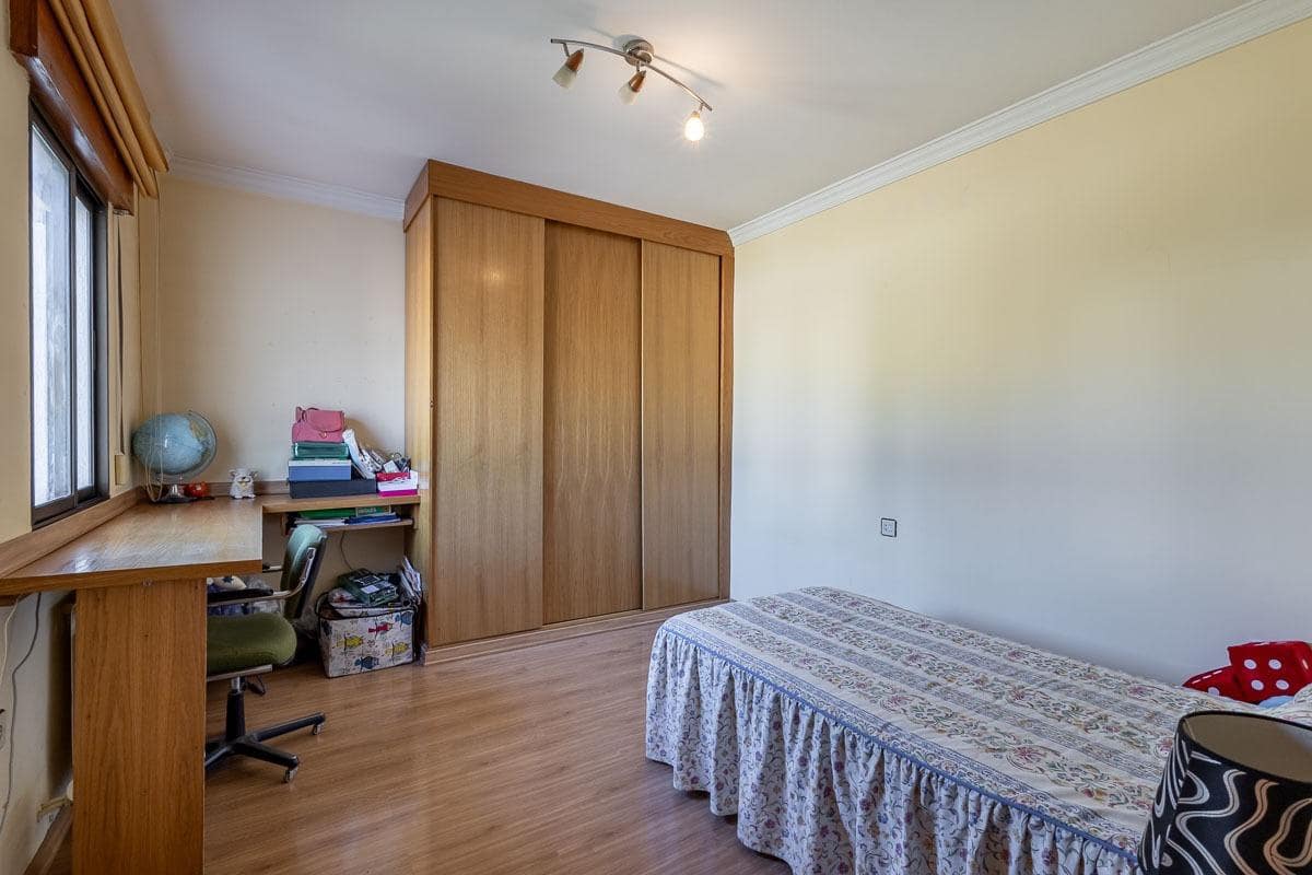 5 quarto Moradia para venda em Gojar com garagem - 399 000 € (Ref: 9799501)