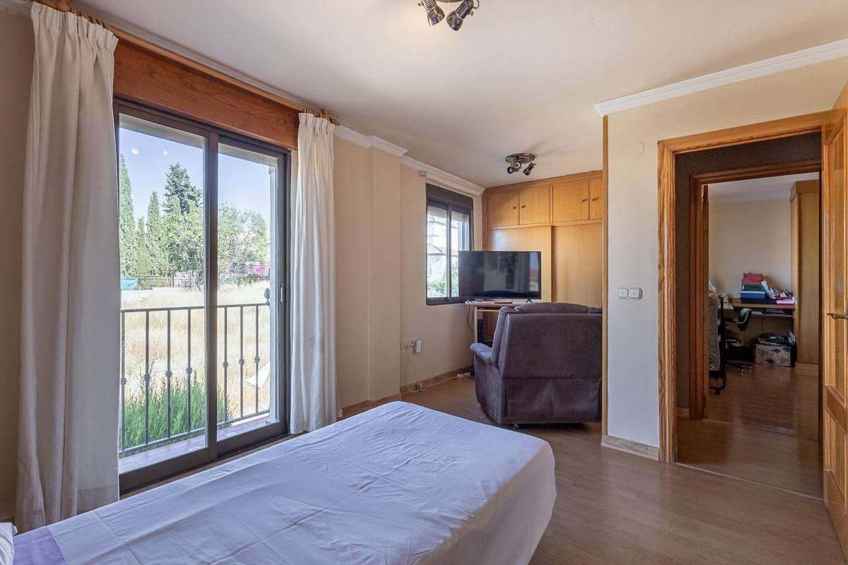 5 quarto Moradia para venda em Gojar com garagem - 399 000 € (Ref: 9799501)