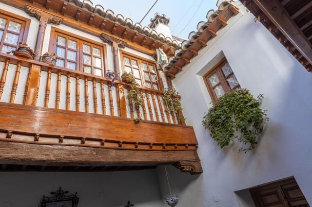6 quarto Casa em Banda para venda em Albaicin, Granada cidade - 625 000 € (Ref: 9799502)