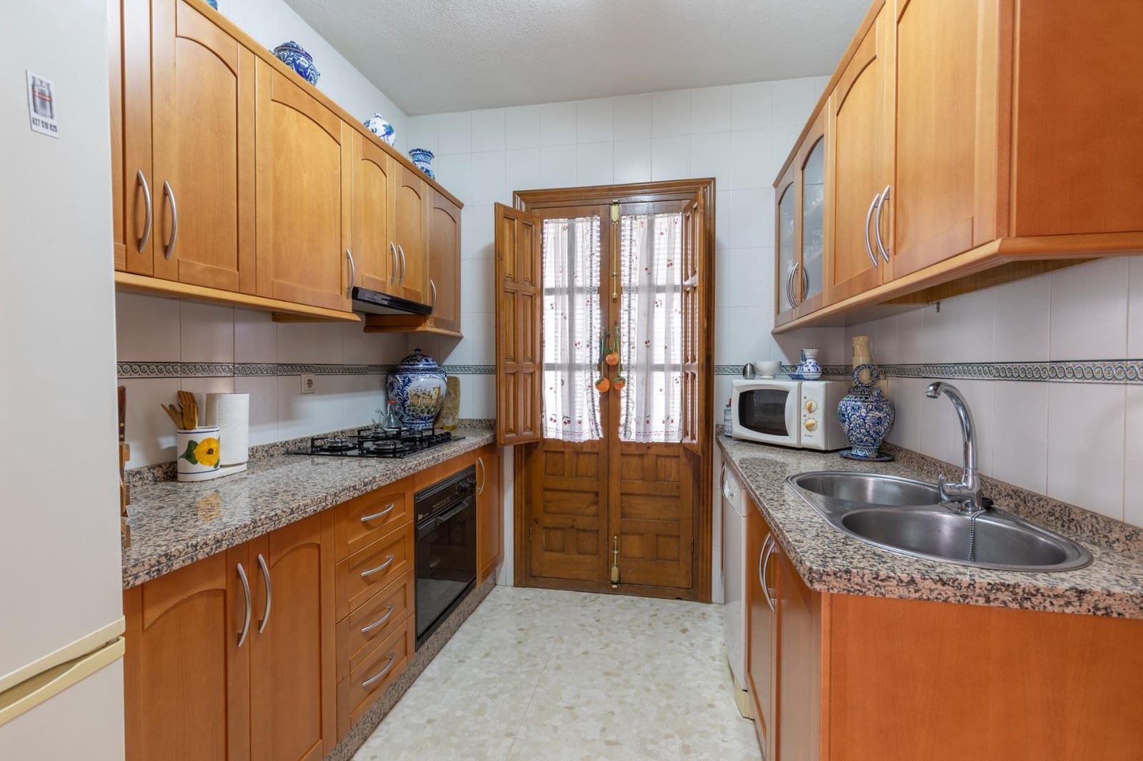 6 bedroom Townhouse for sale in Granada city - € 625,000 (Ref: 9799502)