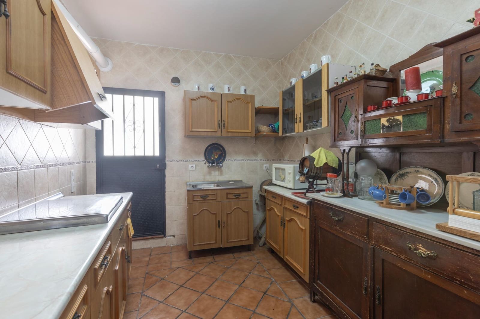 6 bedroom Townhouse for sale in Granada city - € 625,000 (Ref: 9799502)