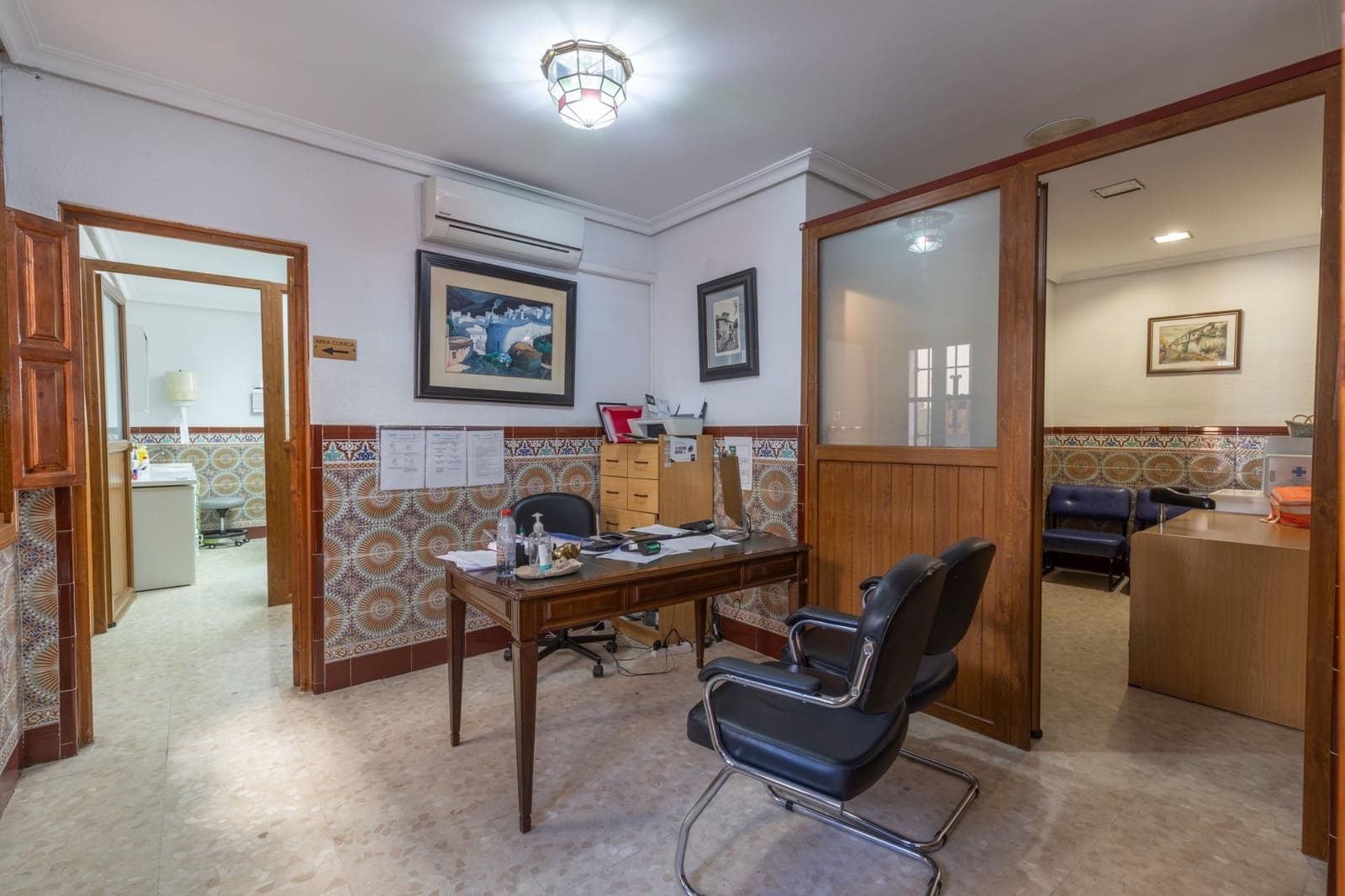 6 bedroom Townhouse for sale in Granada city - € 625,000 (Ref: 9799502)