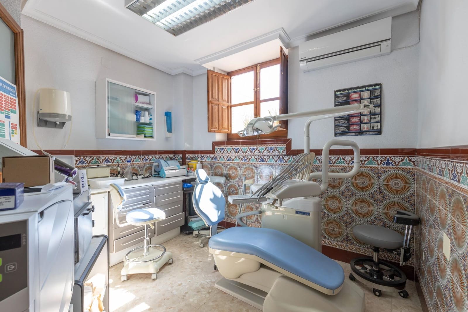 6 bedroom Townhouse for sale in Granada city - € 625,000 (Ref: 9799502)