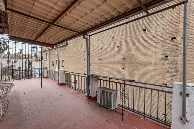 3 quarto Casa em Banda para venda em Albaicin, Granada cidade com garagem - 415 000 € (Ref: 9799503)