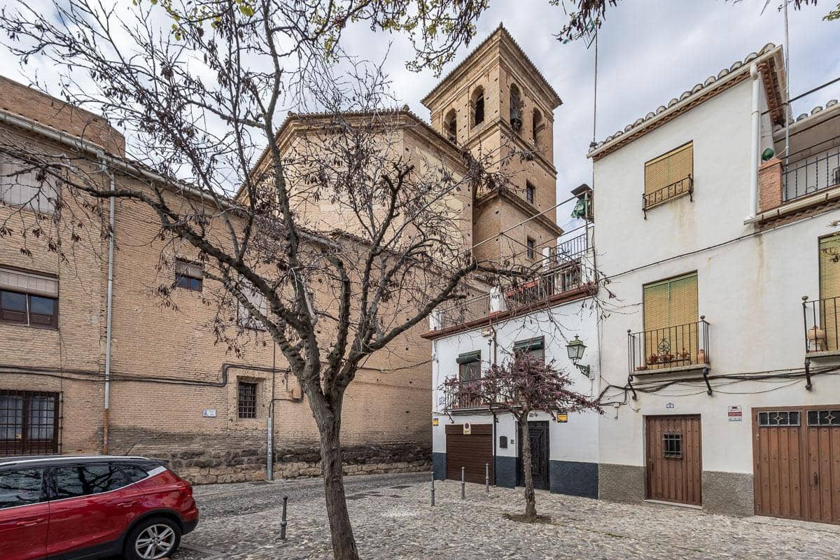 3 bedroom Townhouse for sale in Granada city with garage - € 415,000 (Ref: 9799503)