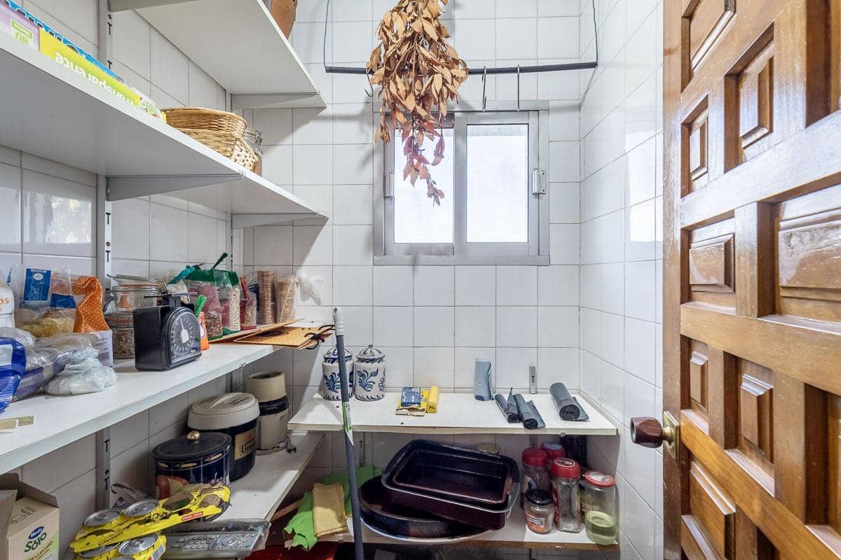 5 soveværelse Villa til salg i Ogijares med swimmingpool garage - € 750.000 (Ref: 9799504)