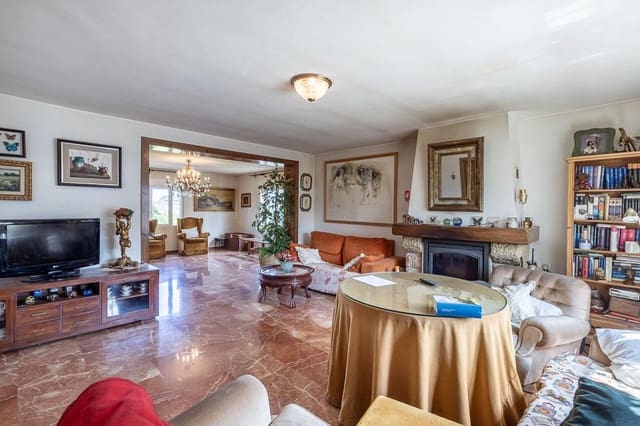 5 soveværelse Villa til salg i Ogíjares med swimmingpool garage - € 750.000 (Ref: 9799504)