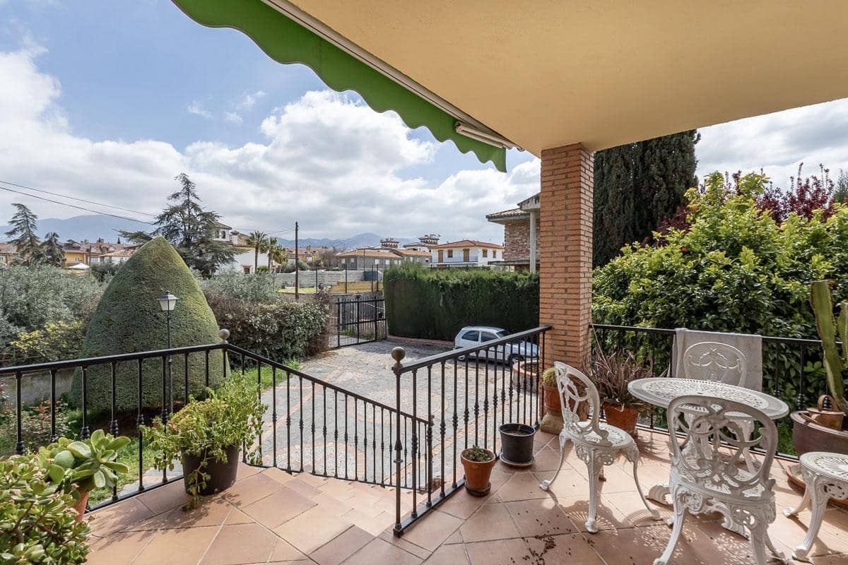 5 soveværelse Villa til salg i Ogijares med swimmingpool garage - € 750.000 (Ref: 9799504)