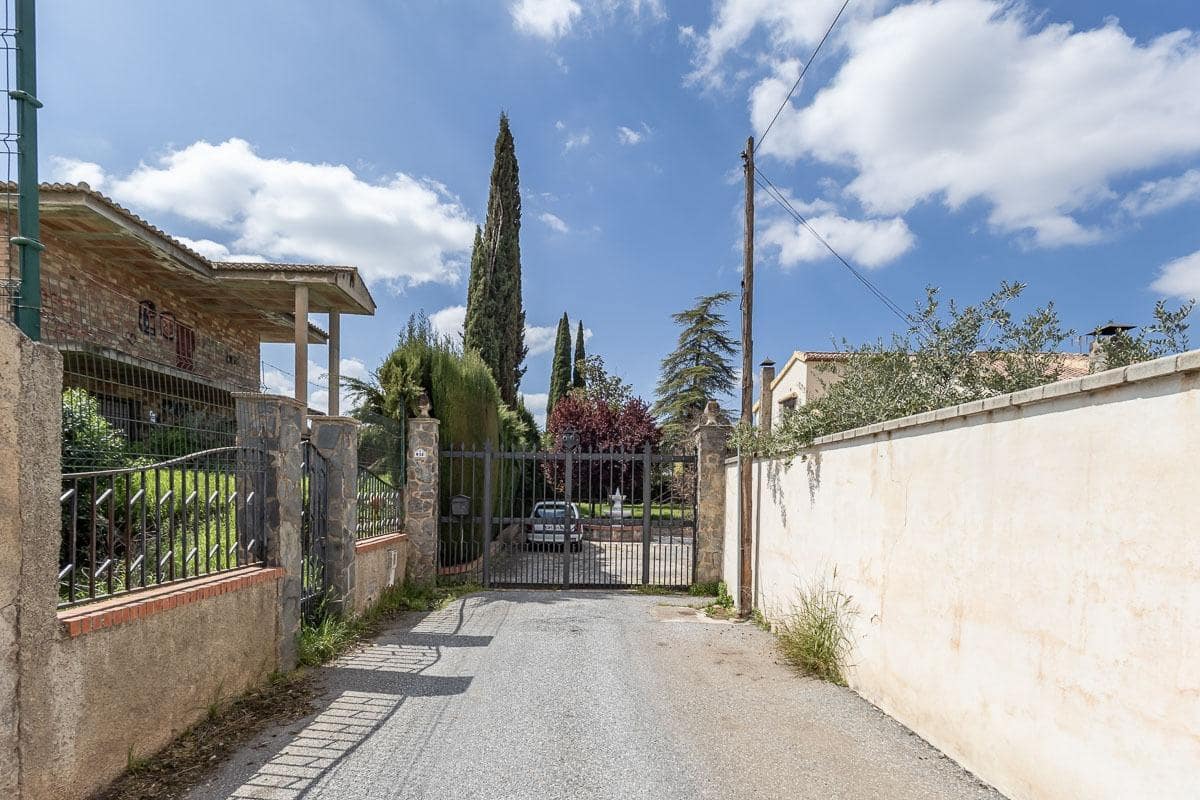 5 soveværelse Villa til salg i Ogijares med swimmingpool garage - € 750.000 (Ref: 9799504)