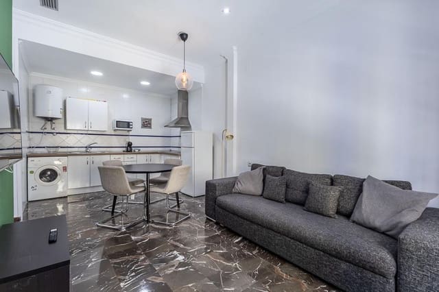 1 bedroom Flat for sale in Centro, Granada city - € 260,000 (Ref: 9804586)