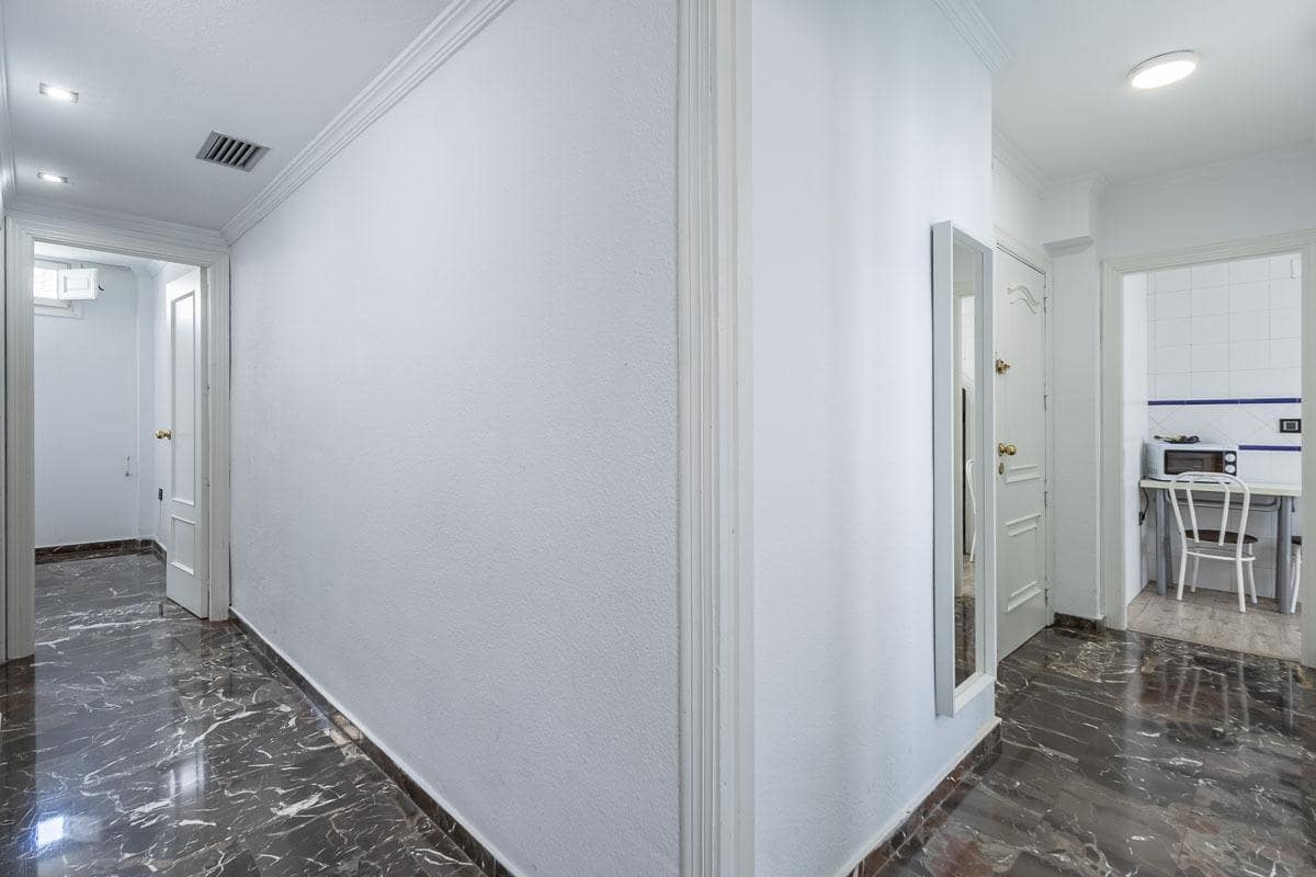 2 sovrum Lägenhet till salu i Granada stad - 275 000 € (Ref: 9804588)