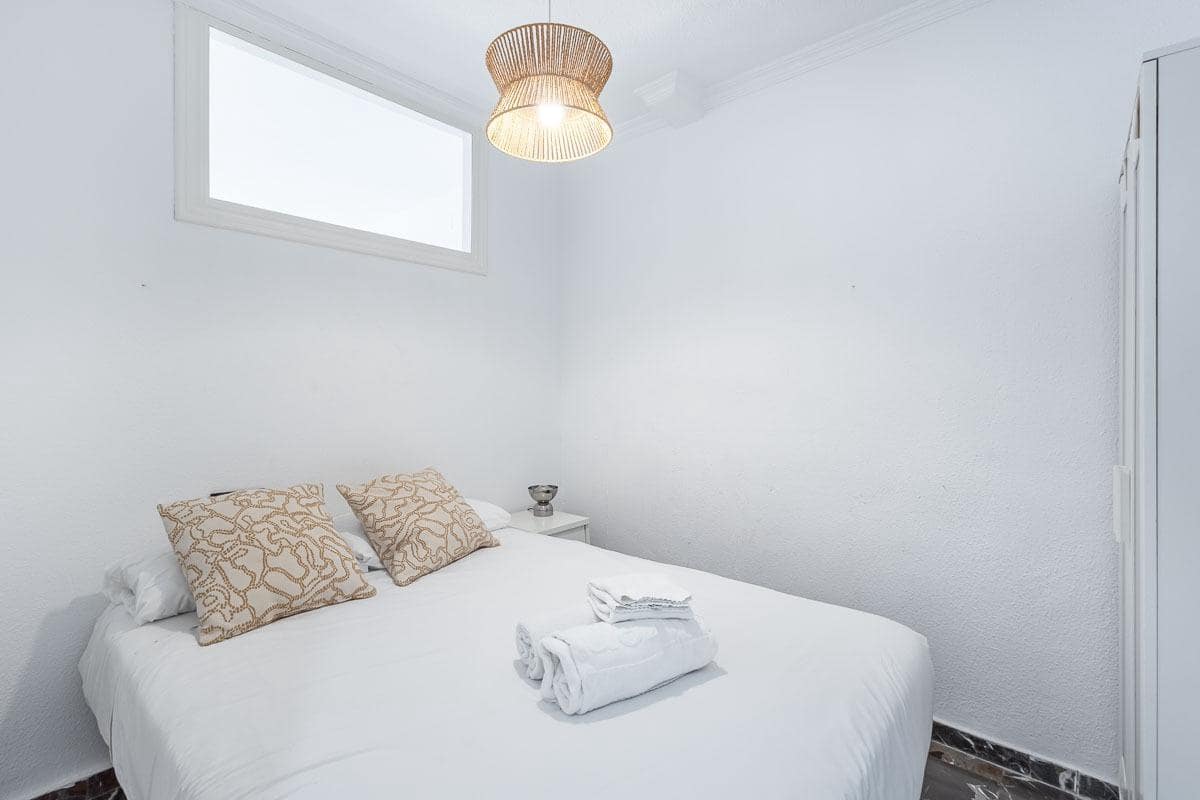 2 sovrum Lägenhet till salu i Granada stad - 275 000 € (Ref: 9804588)