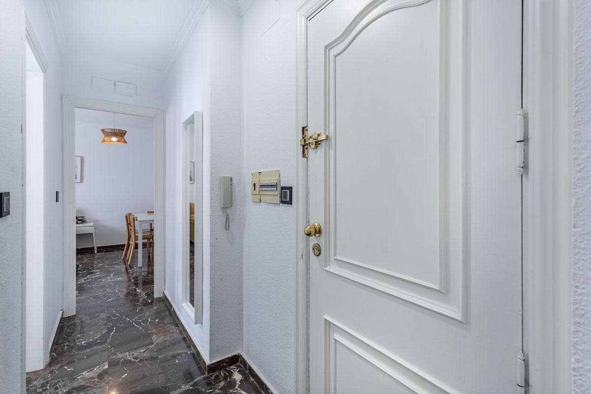 2 sovrum Lägenhet till salu i Granada stad - 275 000 € (Ref: 9804588)