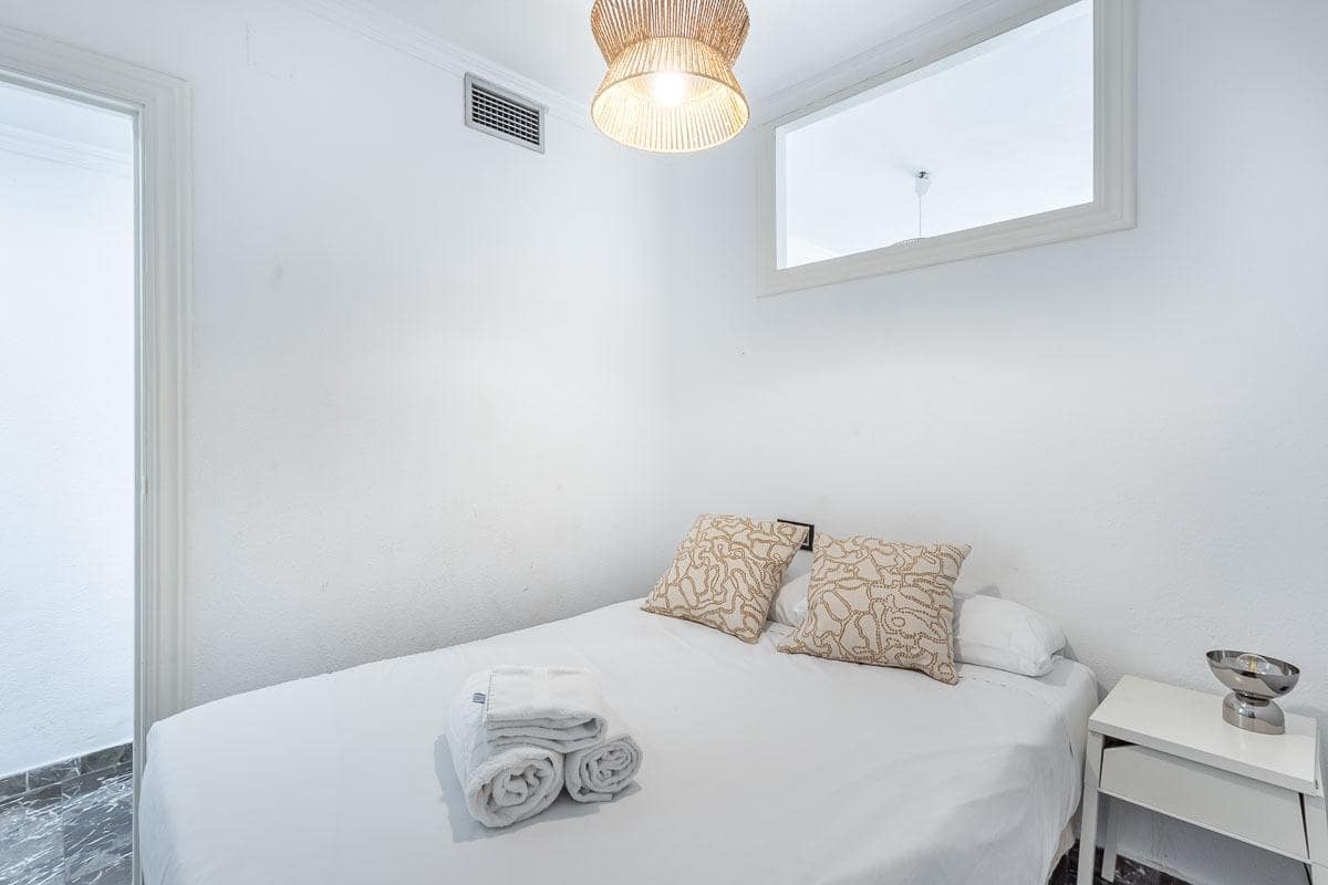 2 sovrum Lägenhet till salu i Granada stad - 275 000 € (Ref: 9804588)