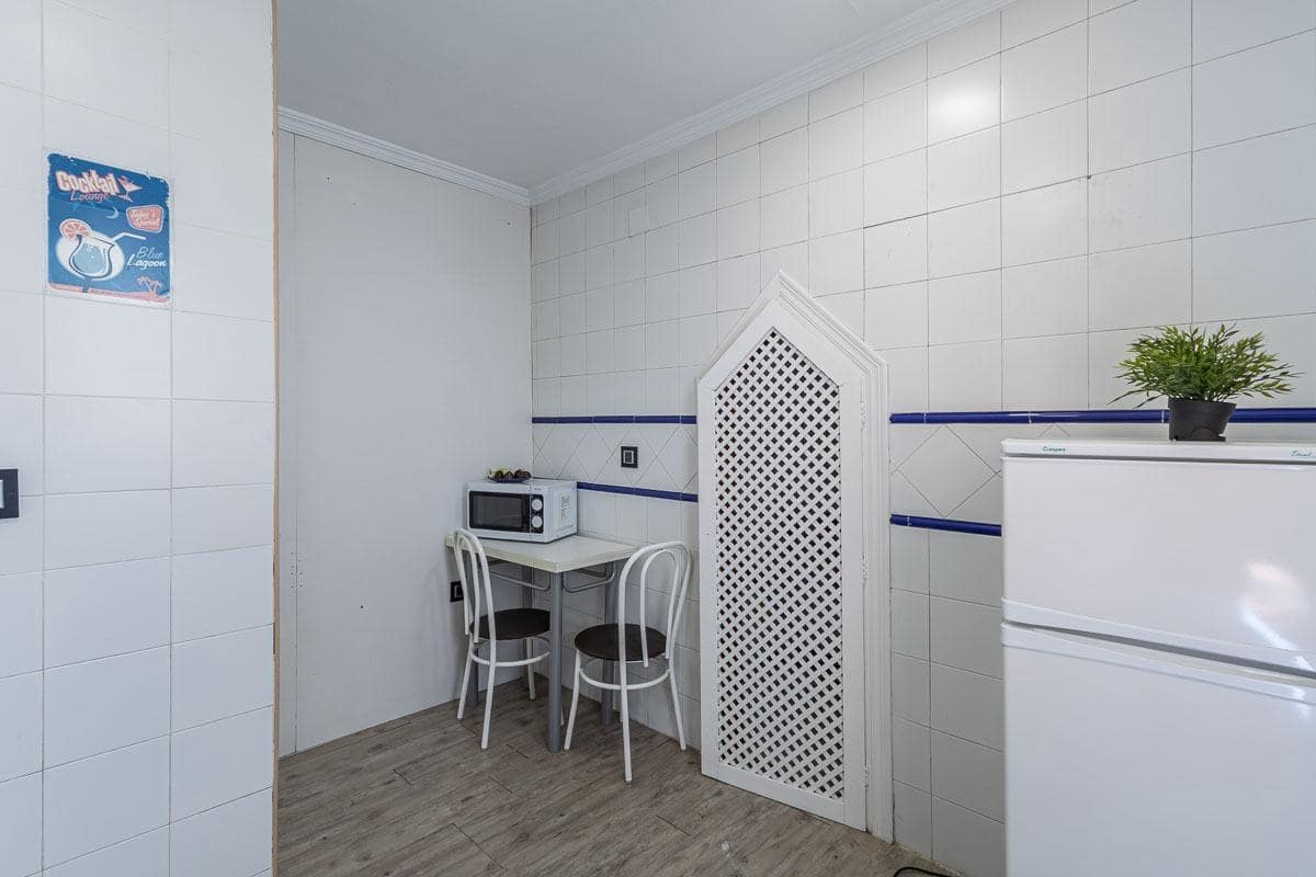 2 sovrum Lägenhet till salu i Granada stad - 275 000 € (Ref: 9804588)