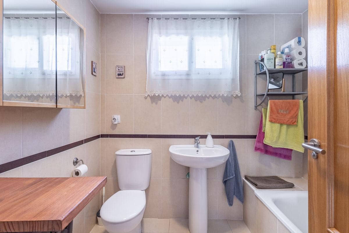 2 soveværelse Penthouse til salg i Ogijares med garage - € 158.000 (Ref: 9804590)