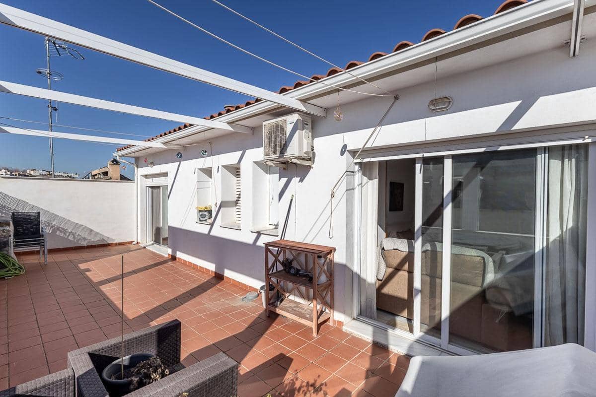 2 soveværelse Penthouse til salg i Ogijares med garage - € 158.000 (Ref: 9804590)