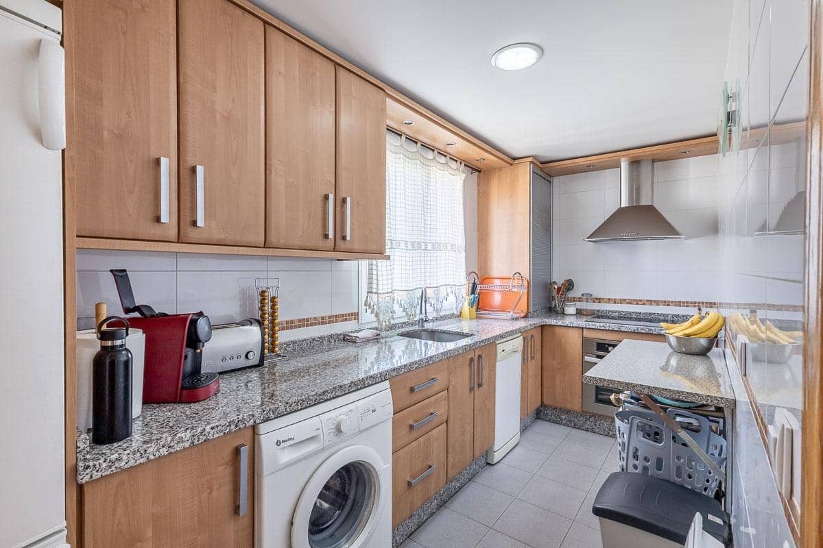 2 soveværelse Penthouse til salg i Ogijares med garage - € 158.000 (Ref: 9804590)