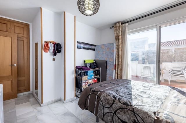 2 quarto Penthouse para venda em Ogíjares com garagem - 158 000 € (Ref: 9804590)