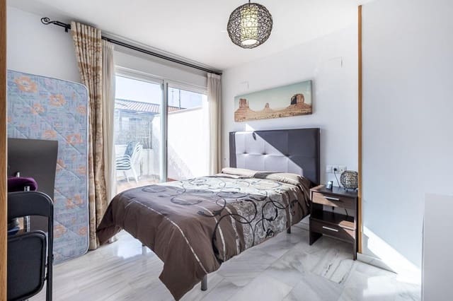 2 quarto Penthouse para venda em Ogíjares com garagem - 158 000 € (Ref: 9804590)