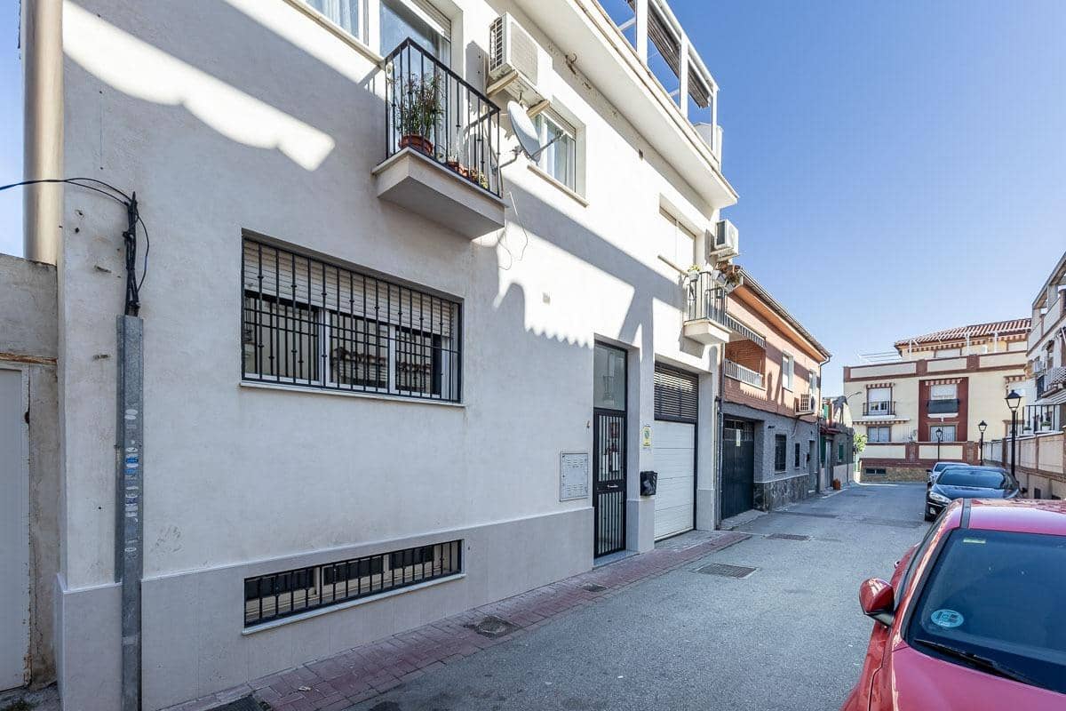 2 soveværelse Penthouse til salg i Ogijares med garage - € 158.000 (Ref: 9804590)