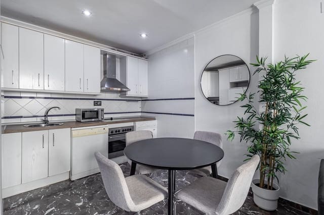 1 slaapkamer Flat te koop in Centro, Granada stad - € 260.000 (Ref: 9804591)