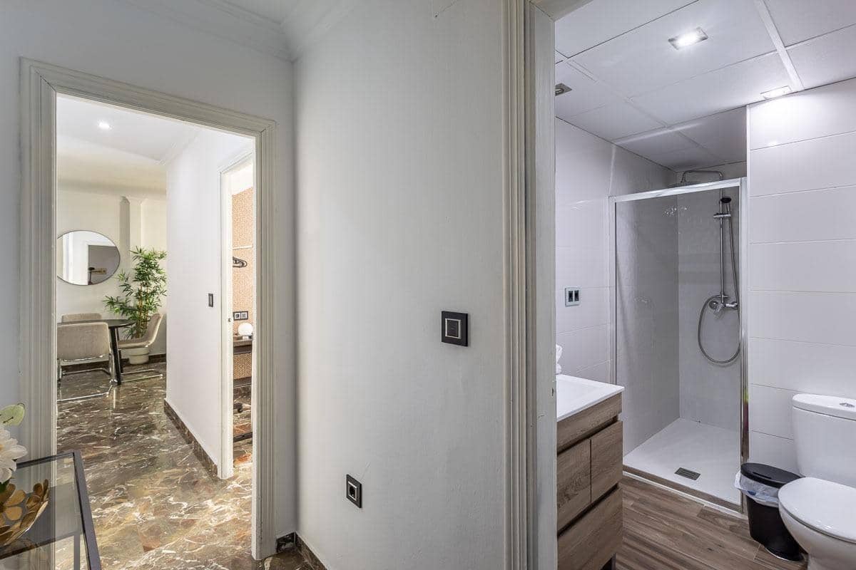 1 slaapkamer Flat te koop in Granada stad - € 260.000 (Ref: 9804591)