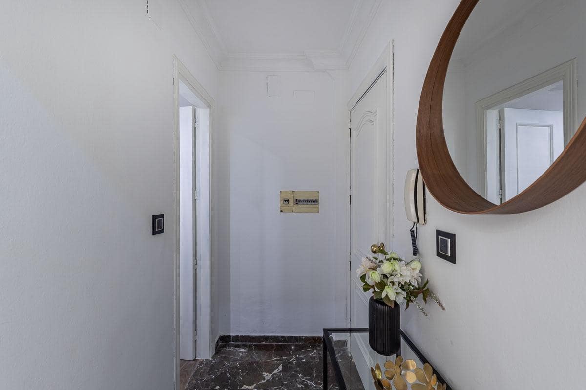 1 slaapkamer Flat te koop in Granada stad - € 260.000 (Ref: 9804591)