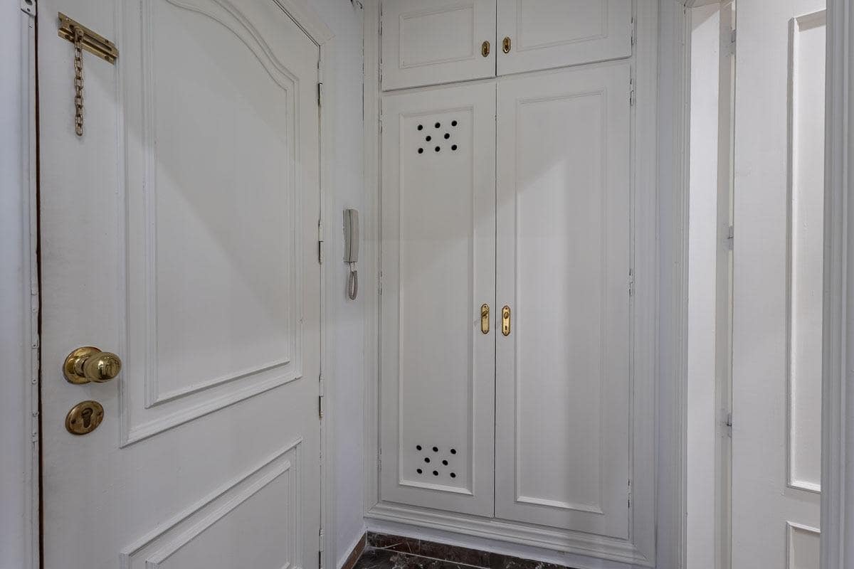 1 slaapkamer Flat te koop in Granada stad - € 260.000 (Ref: 9804591)