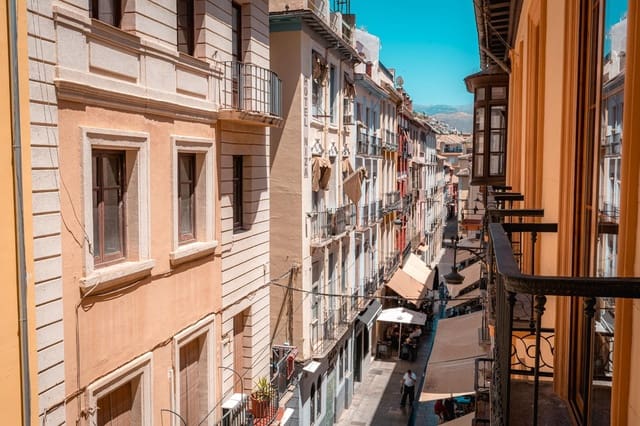 1 slaapkamer Flat te koop in Centro, Granada stad - € 260.000 (Ref: 9804591)