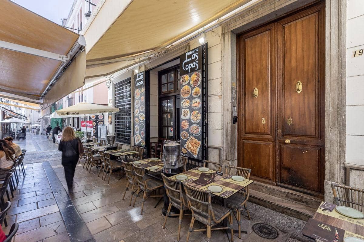 1 slaapkamer Flat te koop in Granada stad - € 260.000 (Ref: 9804591)