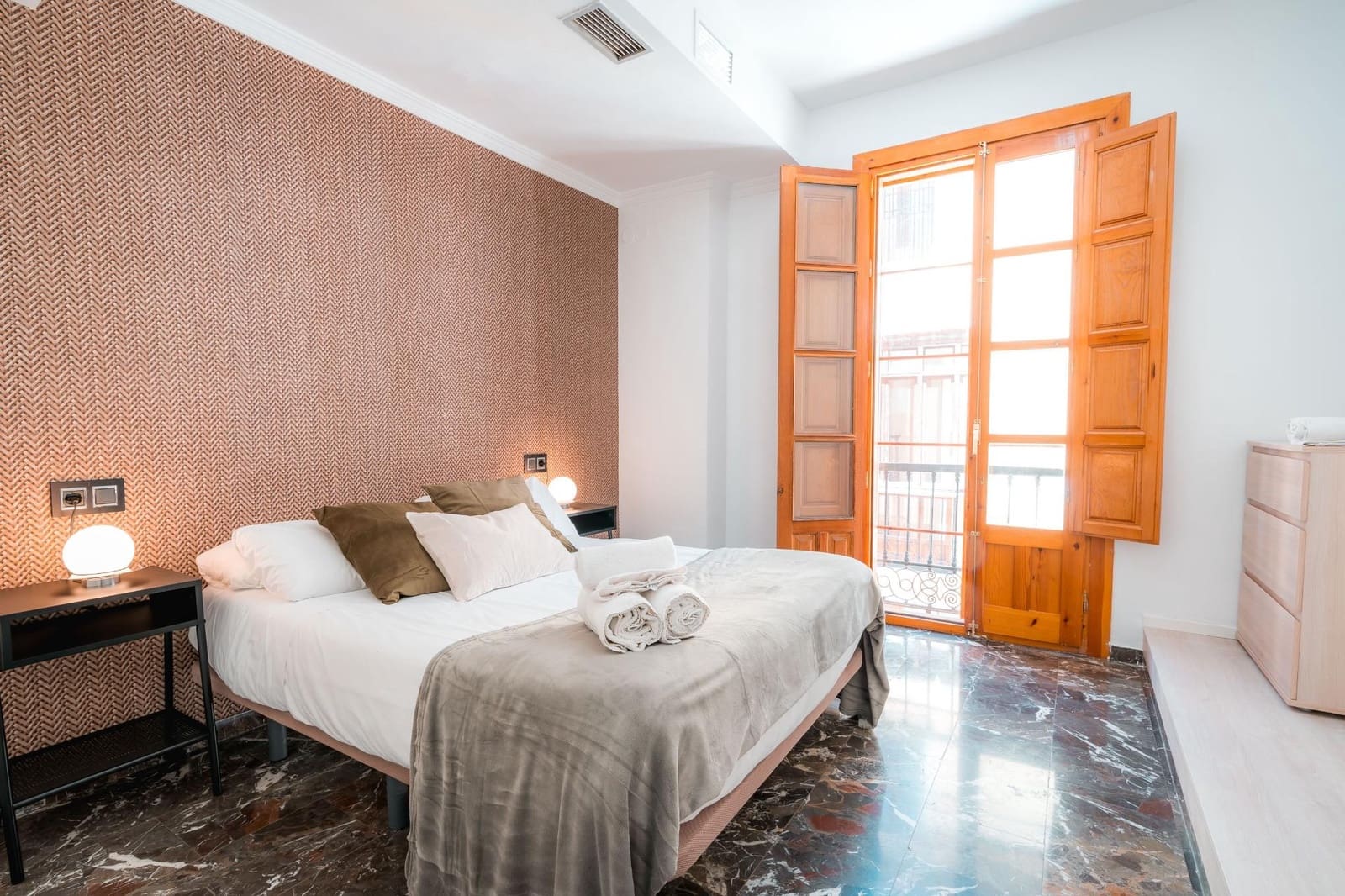 1 slaapkamer Flat te koop in Granada stad - € 260.000 (Ref: 9804591)