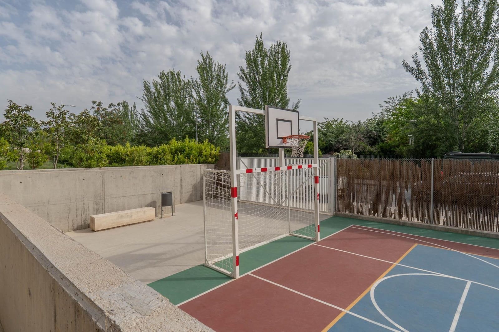 3 quarto Apartamento para venda em Granada cidade com piscina garagem - 395 000 € (Ref: 9804592)