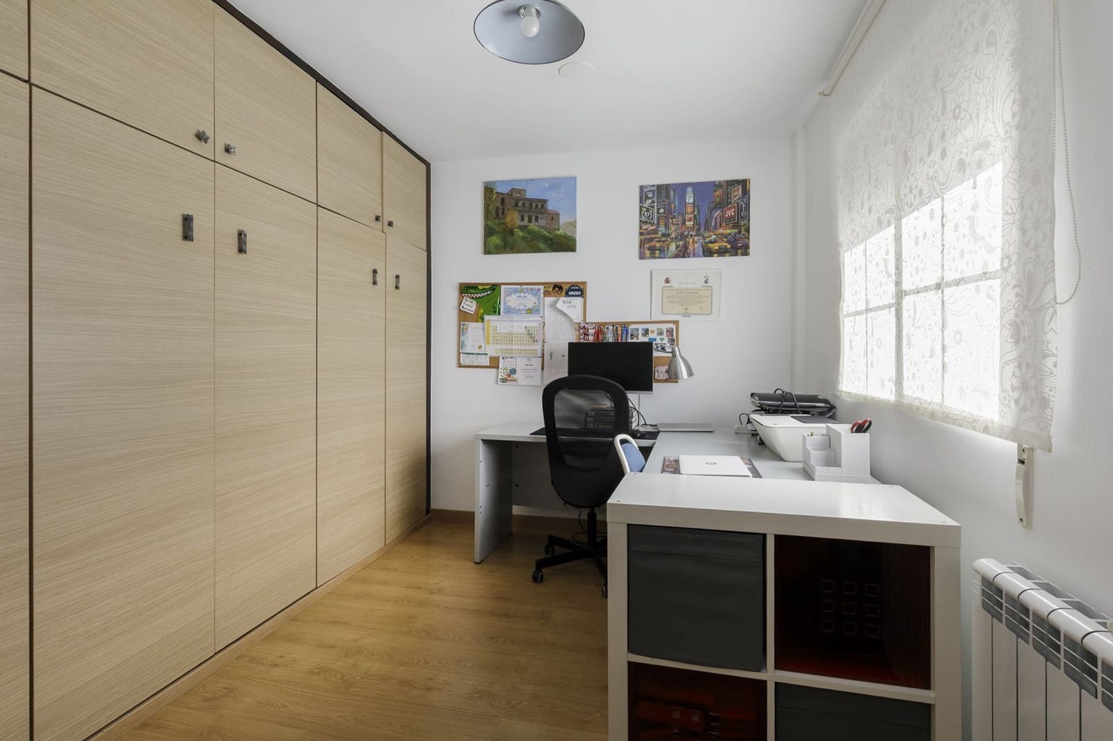 4 makuuhuone Rivitalo myytävänä paikassa La Zubia mukana 
autotalli - 265 000 € (Ref: 9806684)