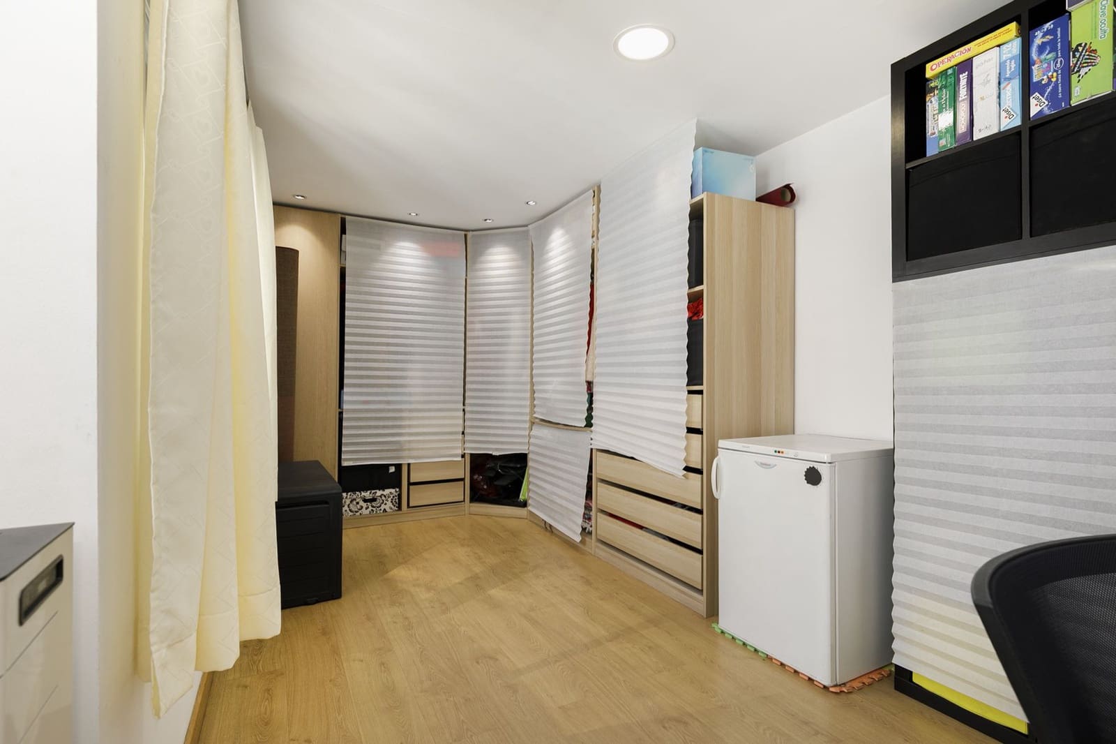 4 makuuhuone Rivitalo myytävänä paikassa La Zubia mukana 
autotalli - 265 000 € (Ref: 9806684)