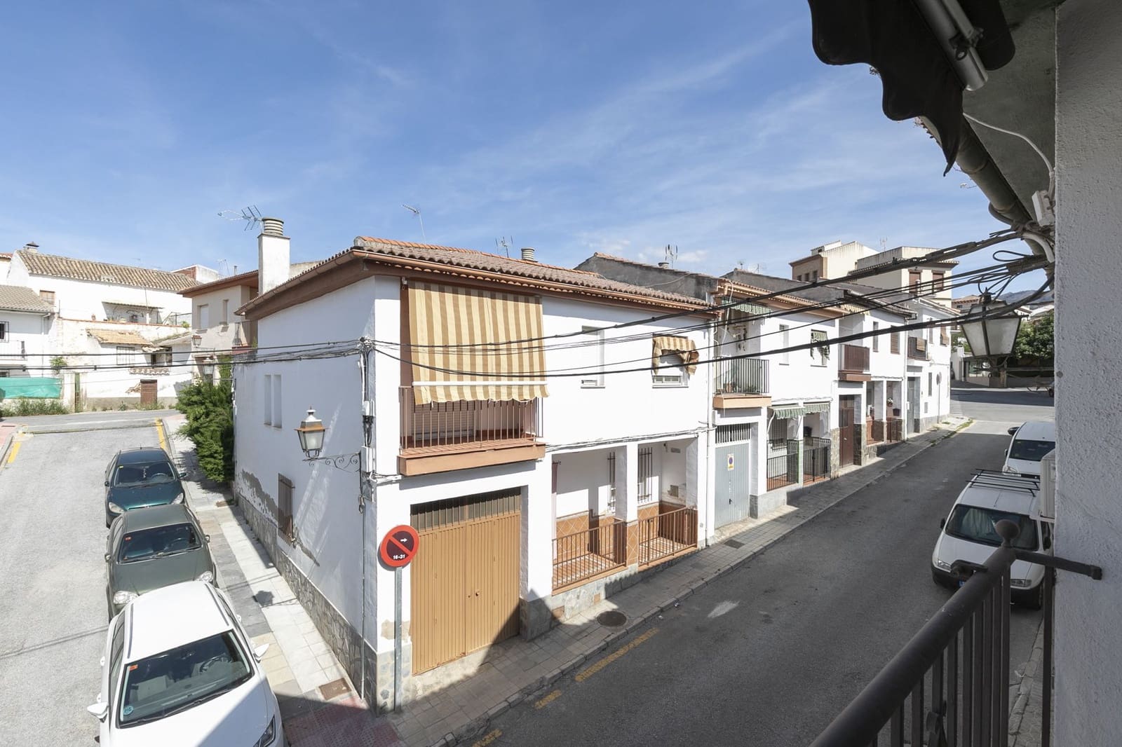 4 makuuhuone Rivitalo myytävänä paikassa La Zubia mukana 
autotalli - 265 000 € (Ref: 9806684)