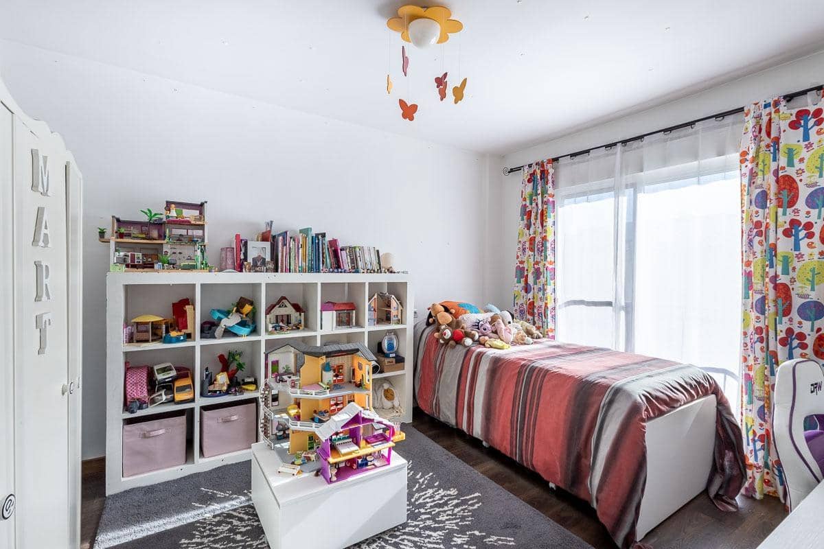 3 sypialnia Dom na sprzedaż w Ambroz z basenem garażem - 279 000 € (Ref: 9806686)