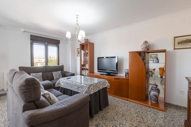 4 sovrum Villa till salu i La Zubia med pool garage - 360 000 € (Ref: 9808299)