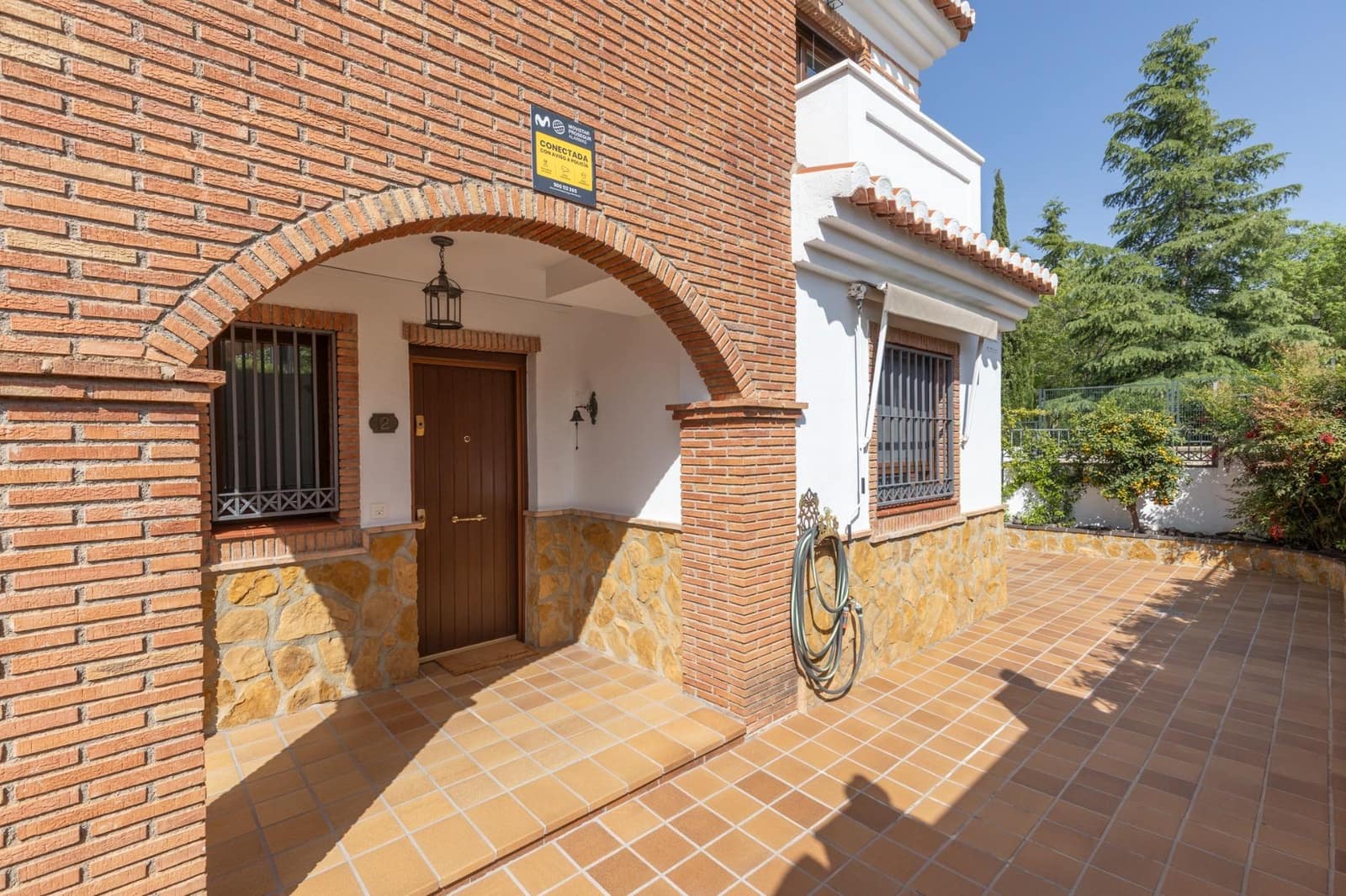 4 sovrum Villa till salu i La Zubia med pool garage - 360 000 € (Ref: 9808299)