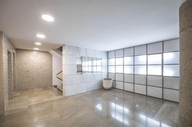 4 makuuhuone Asunto myytävänä paikassa Zaidin, Granada kaupunki - 334 900 € (Ref: 9808300)